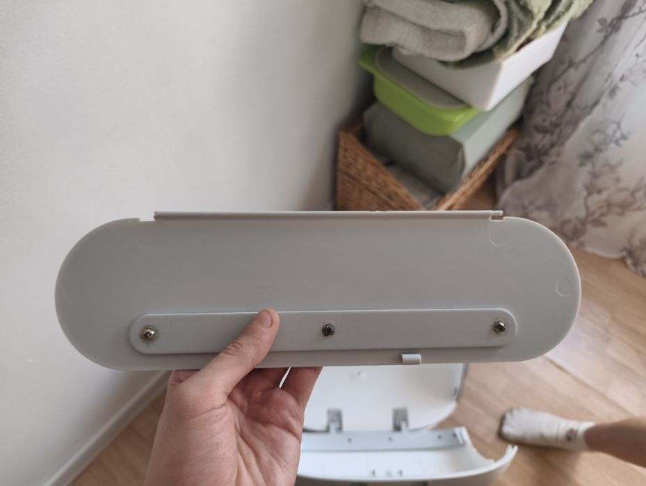 Litieră automată iHunt Smart Cat Litter V5 (cu mic defect la portiță)