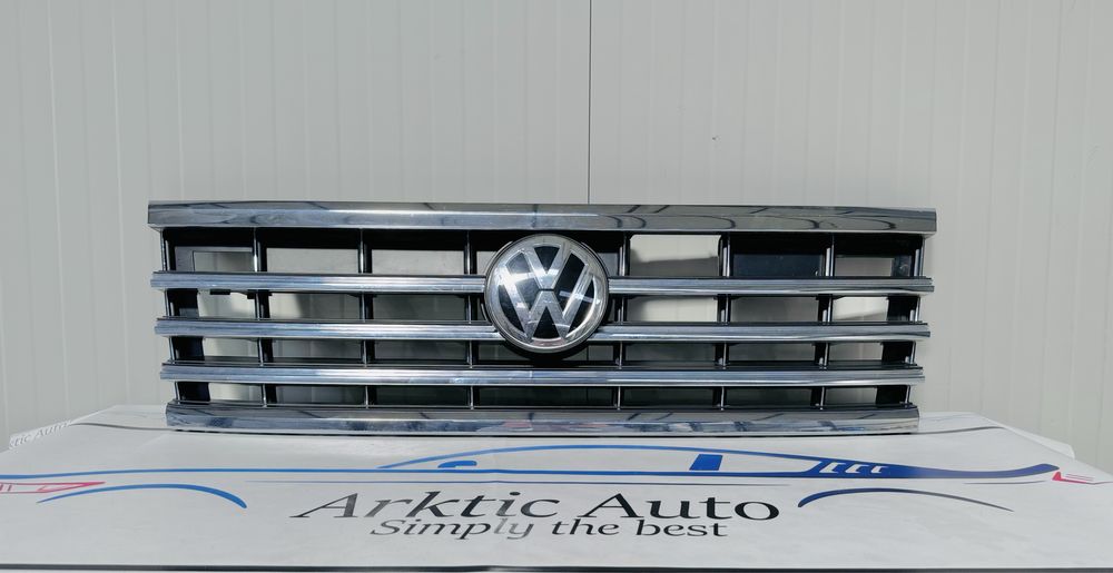 Grila radiator R Line WV Touareg dupa 2018