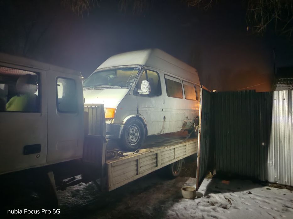 Услуги эвакуатора по городу