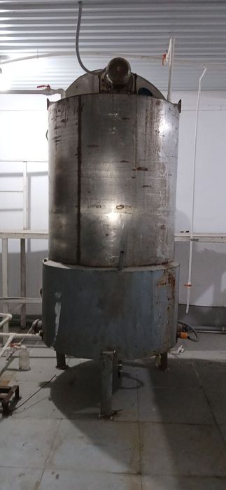 Нержавика   бачок   с   теном