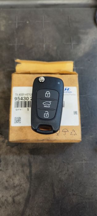 Ново оригинално дистанционно за Hyundai i30 2012