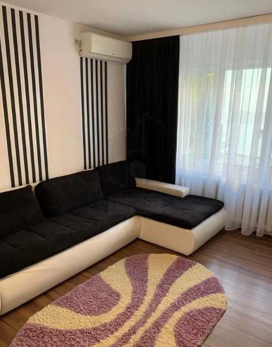 Дава се под наем Двустаен апартамент в Пловдив, Гагарин - 65 кв.м за 204 € - Снимка #1