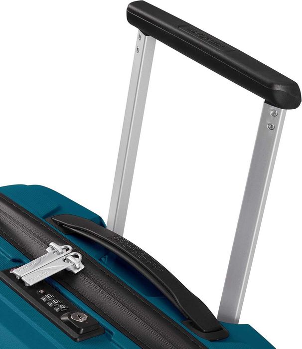 Чемоданы American Tourister Airconic Hardside Expandable Luggage Set!