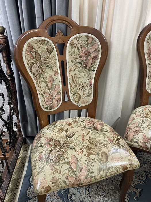 Срочно продам стулья