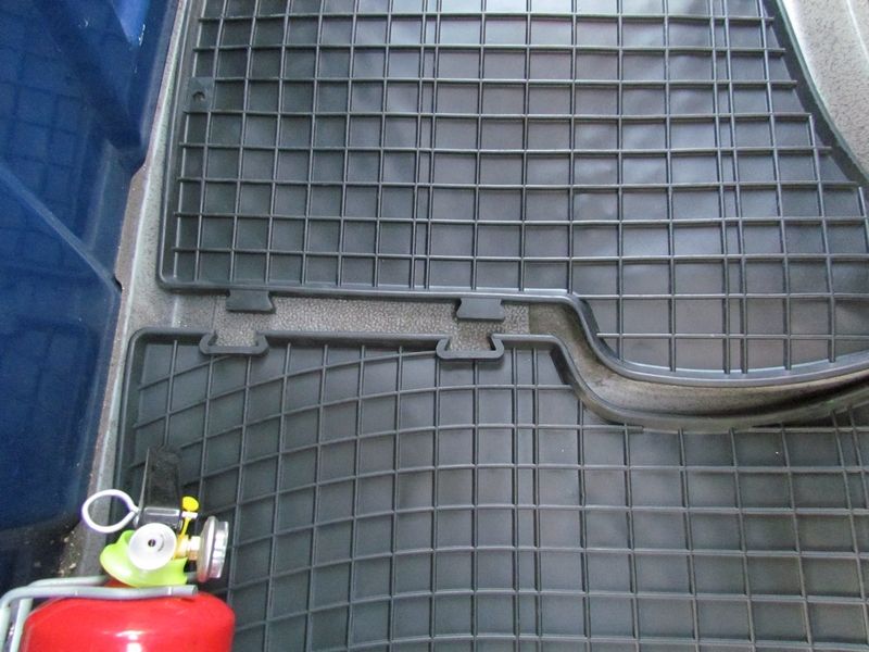 Covoare cauciuc VW CRAFTER 2006->