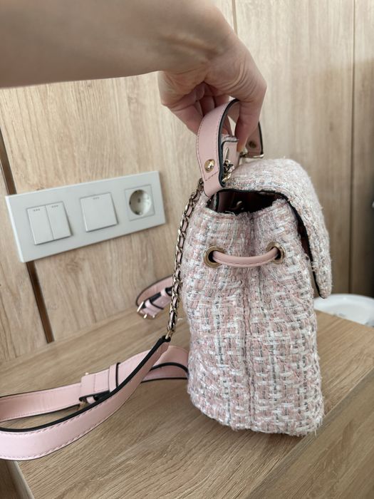 Рюкзак(сумка) розовый Guess