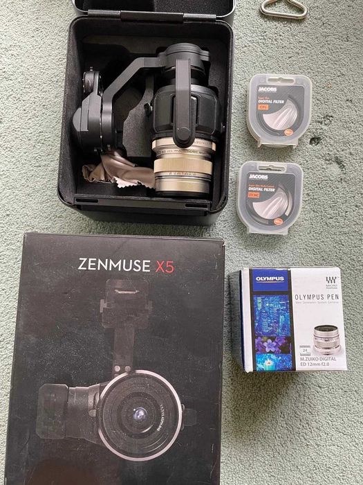 DJI Inspire 1 V2 X5 Camera 2 x Controllers + FPV & Monitor