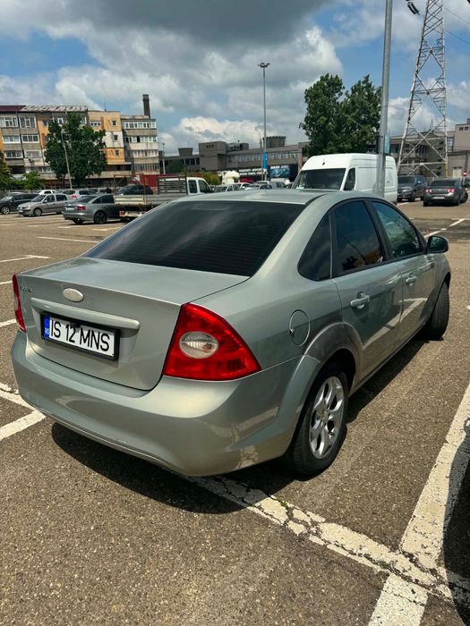 Ford Focus 1.6 benzina