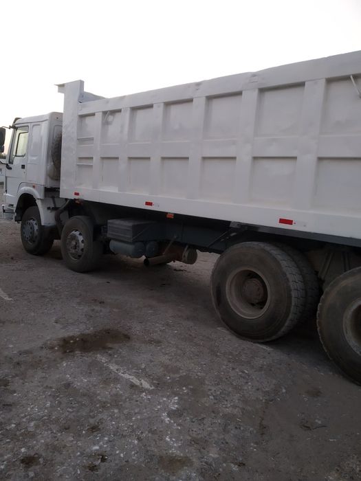 HOWO 40 tonnalik samosval tezda sotiladi