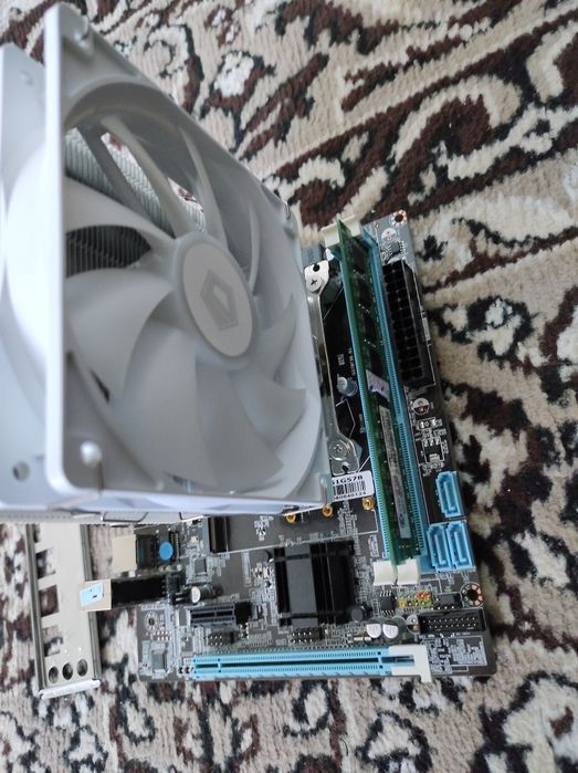 Игровой комплект/ H61 M2 + I5 2400S + 8gb ddr3 1600mhz