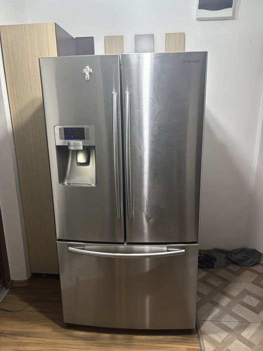 Samsung  french side by side pierde freon
