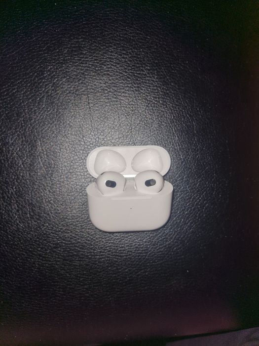 Продажа айрподс 3