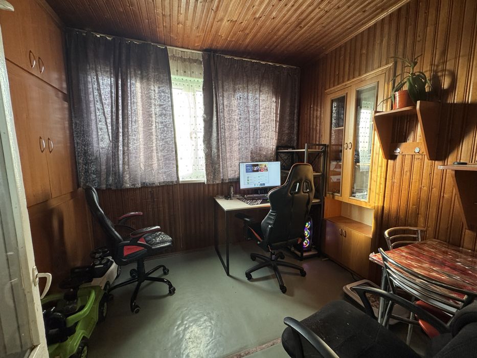 Срочно продается 3/5/9 80м2