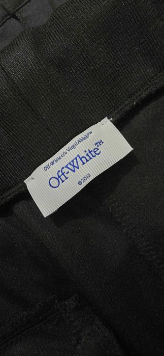 Off white XL-мъжки къс панталон (А-179)