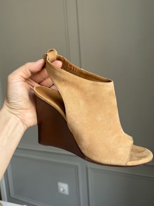 брендовые ботильоны на танкетке