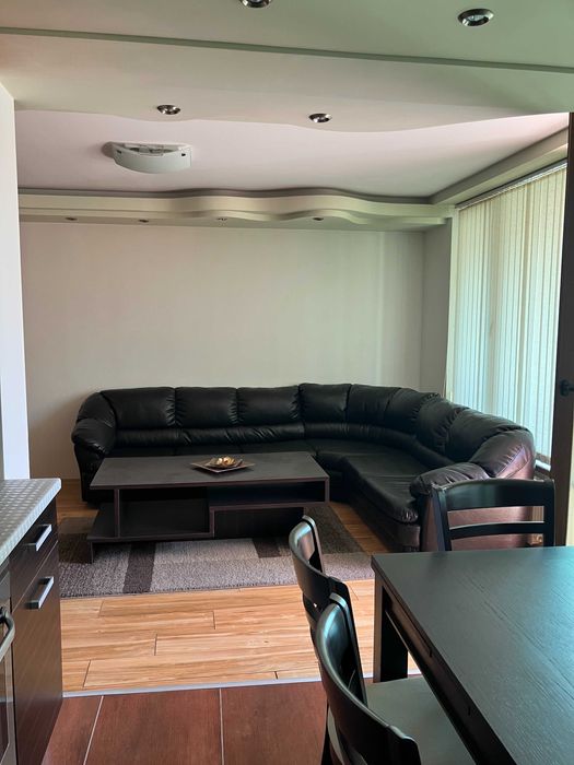 Продава се Двустаен апартамент в Варна, Базар Левски - 63 кв.м за 3937 €/кв.м - Снимка #3