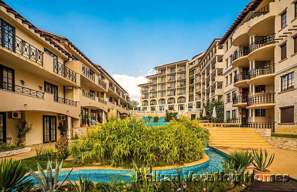 Продава се Тристаен апартамент в Обзор - 113 кв.м за 510 €/кв.м - Снимка #15