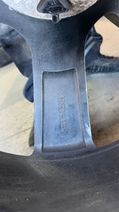 Продам Диски с шинами