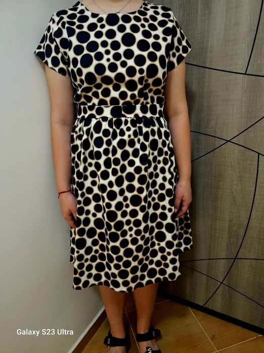 Дамски  роклички