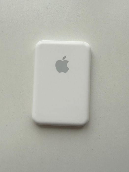 Продам оригинал поуэрбанк