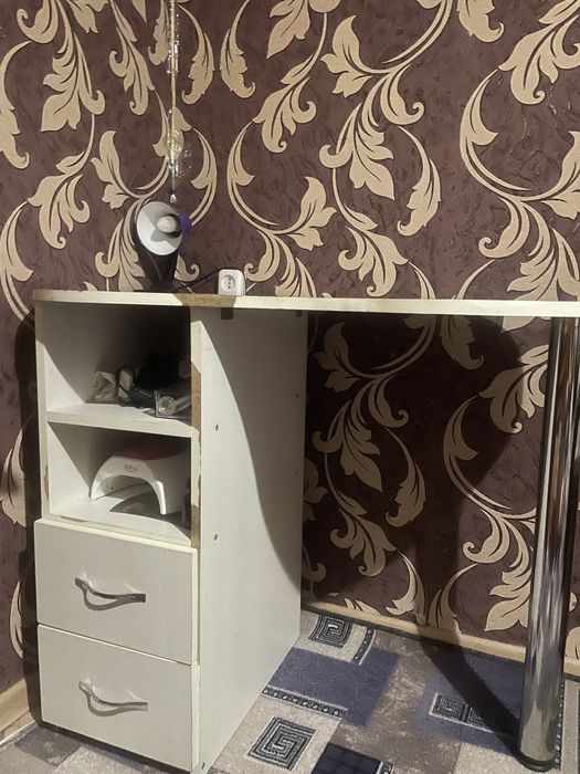 Продам стол