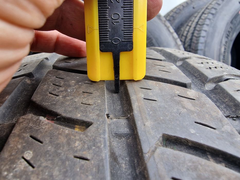 Anvelope 225/75R16C marca Continental, M+S, DOT 2018