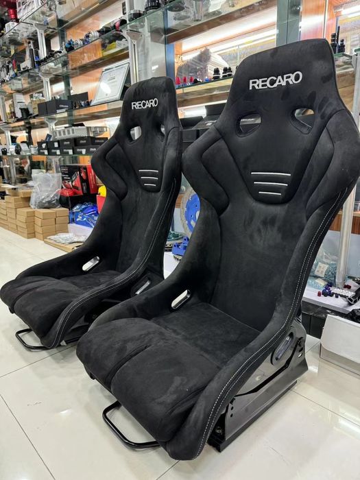 Спортивные сиденья