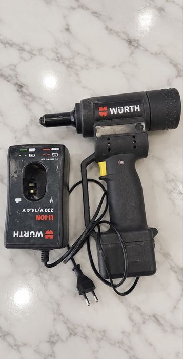Нитачка WURTH с батерия и зарядно