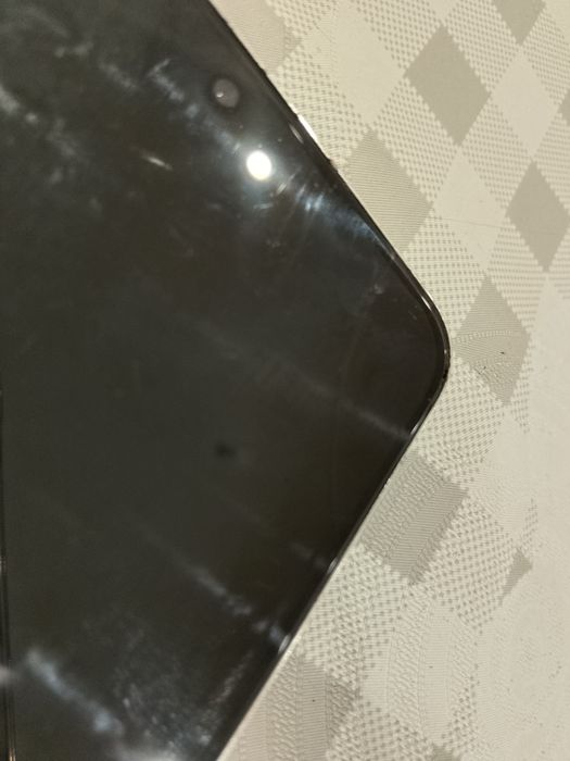 Samsung s21 в хорошем состоянии