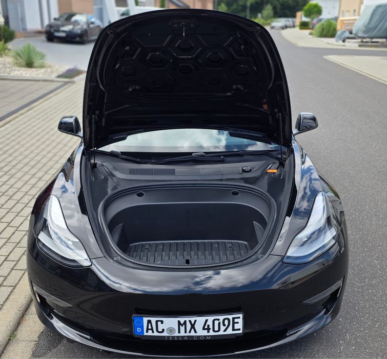 Tesla Model 3 Long Range Dual Motor AWD