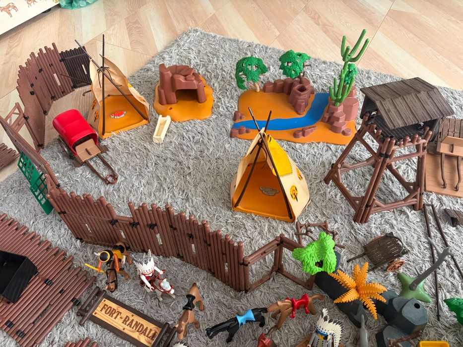 Огромен комплект playmobil