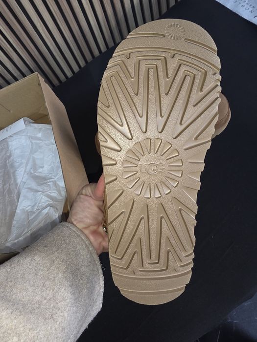 Дамски обувки UGG