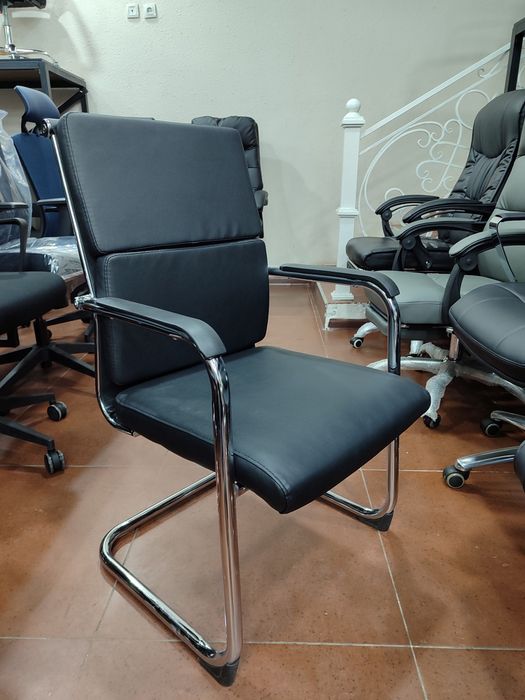 Офисные кресло модель Golf