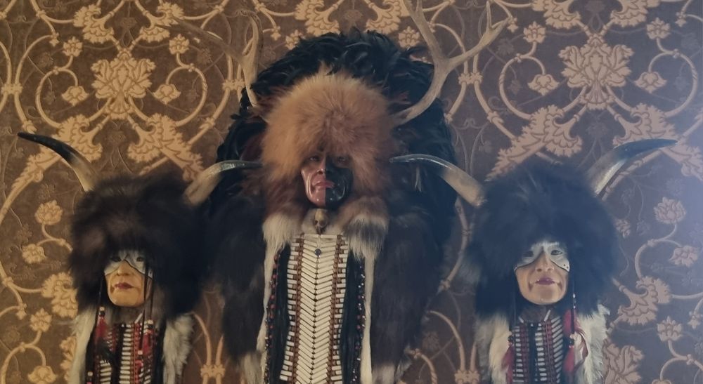 Маски коллекционные