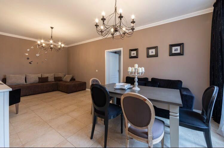 Дава се под наем Двустаен апартамент в София, Докторски паметник - 80 кв.м за 697.17 € - Снимка #2