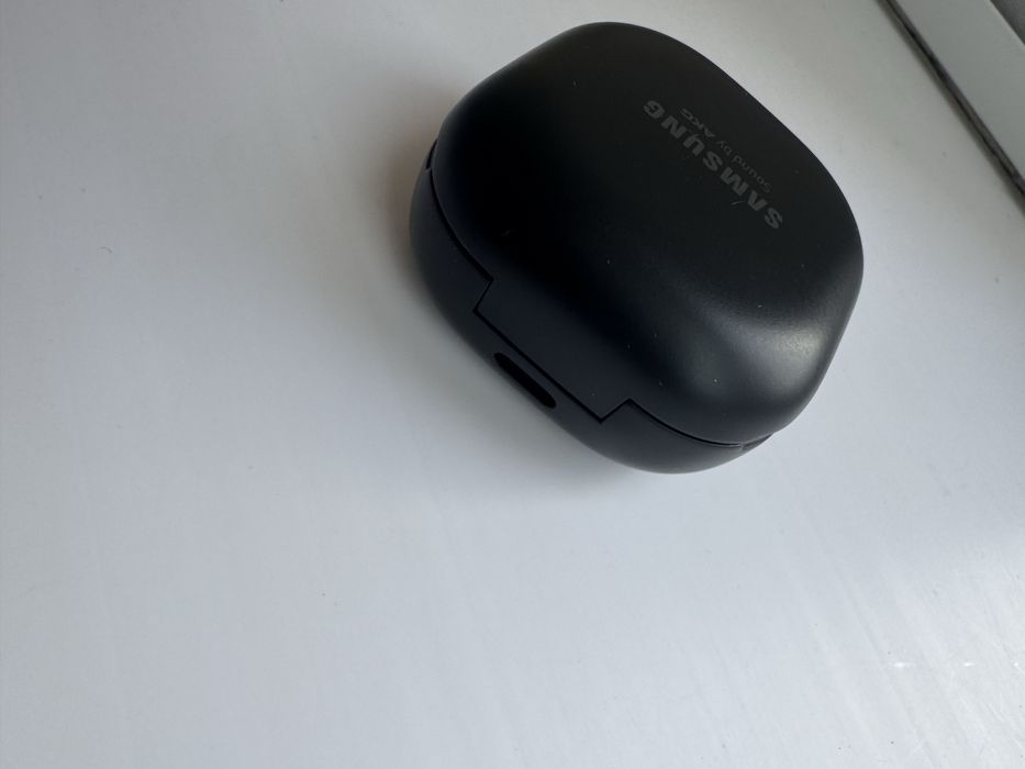 Samsung Galaxy Buds 3 Pro, Samsung Galaxy Buds FE