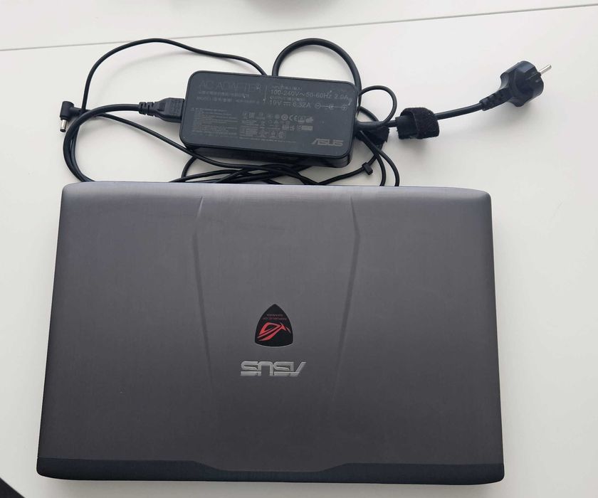 lu: Laptop ASUS ROG i7 / 8GB / GTX 950M 4GB / + 1TB – 1250 lei