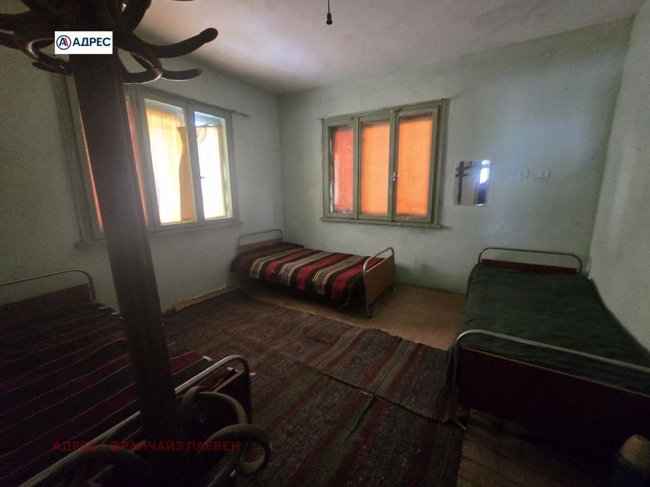 Къща в Плевен, област-с.Долни Вит площ 121 цена 16000