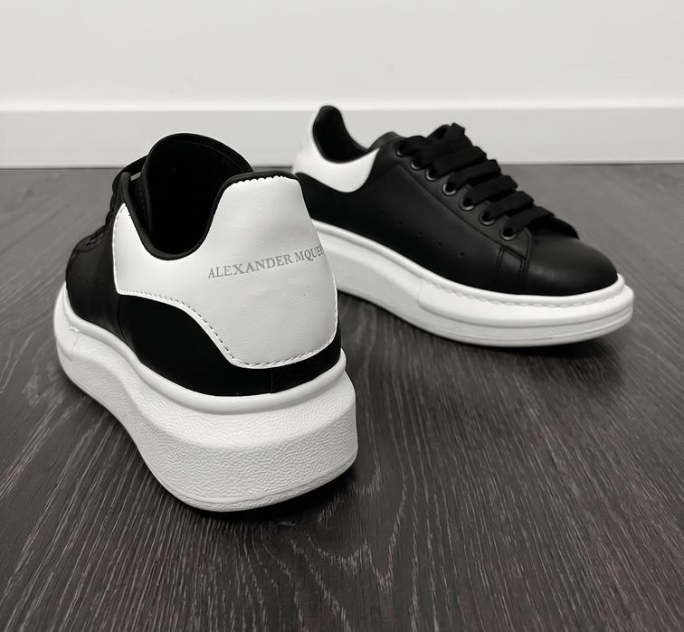 Adidasi Alexander Mcqueen Negru Alb