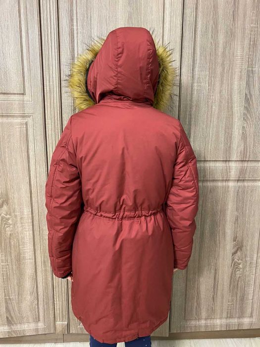Пуховик зимний  на 10-14 лет