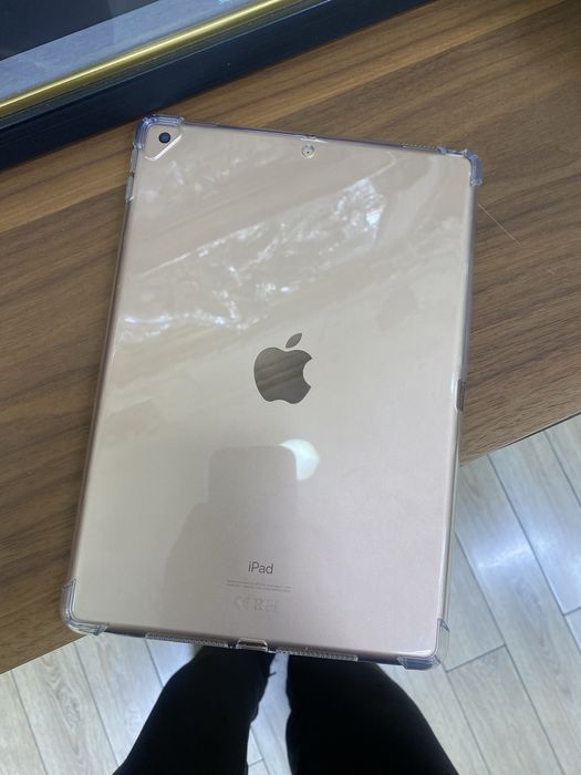 IPad 8 срочно продам