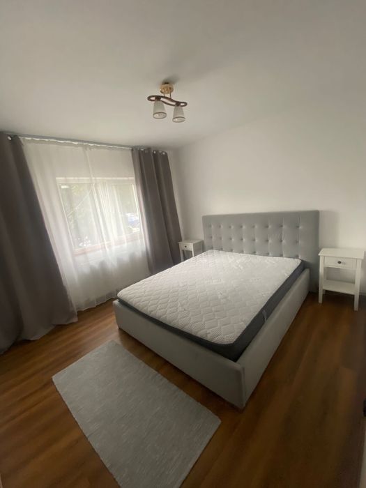 Apartament 3 camere decomandat Gaesti