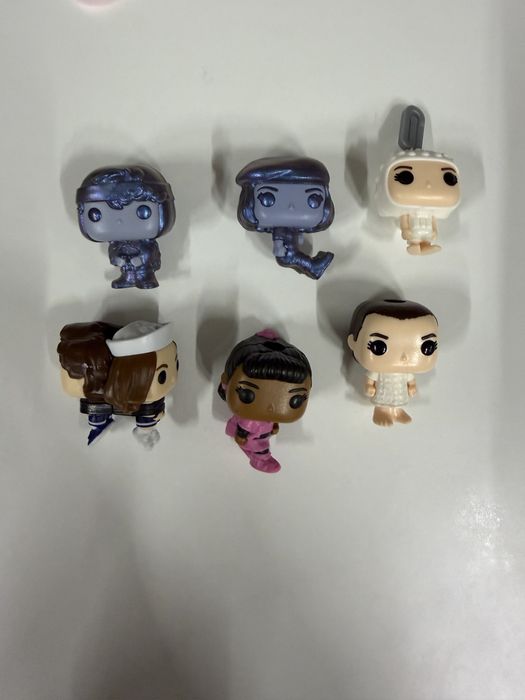 Kinder Joy -Stranger things фигурки