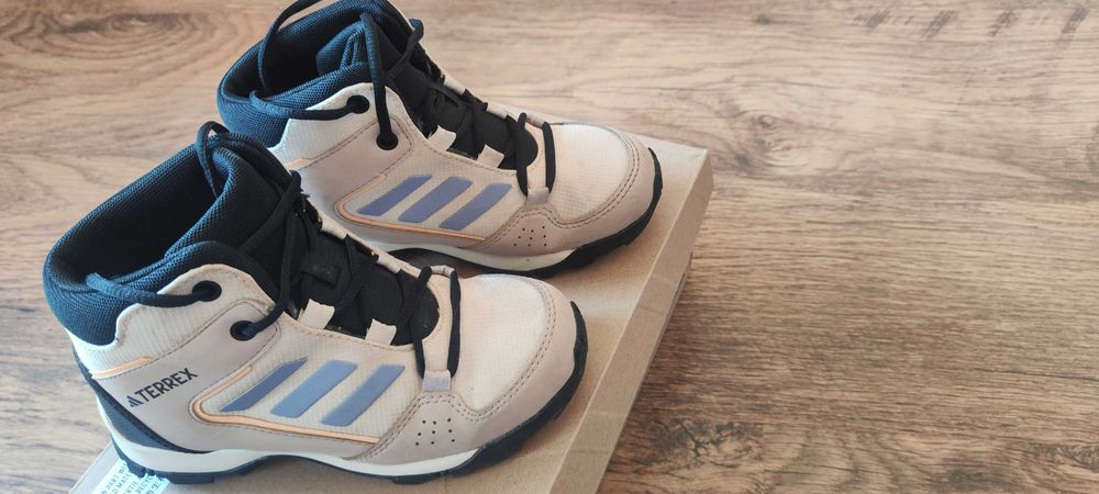 Детски зимни обувки adidas Terrex