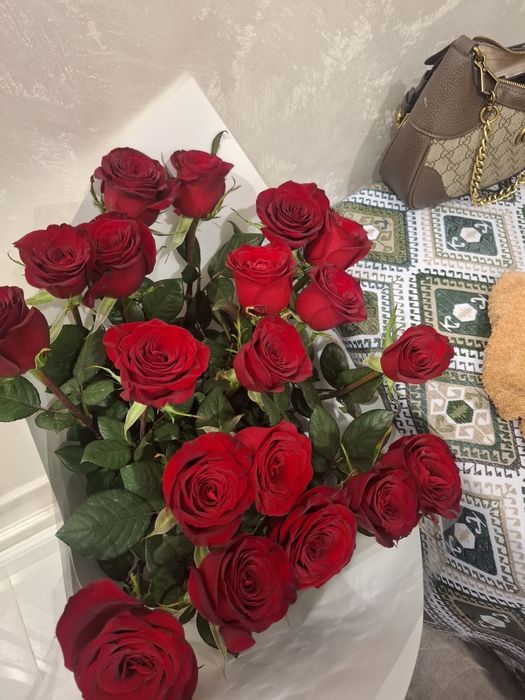 Свежий букет роз