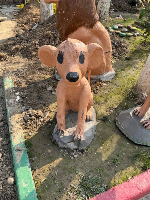 Hayvonli haykallar sotiladi