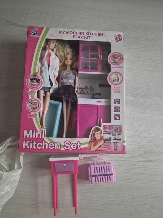 mini kitchen set cu papusi