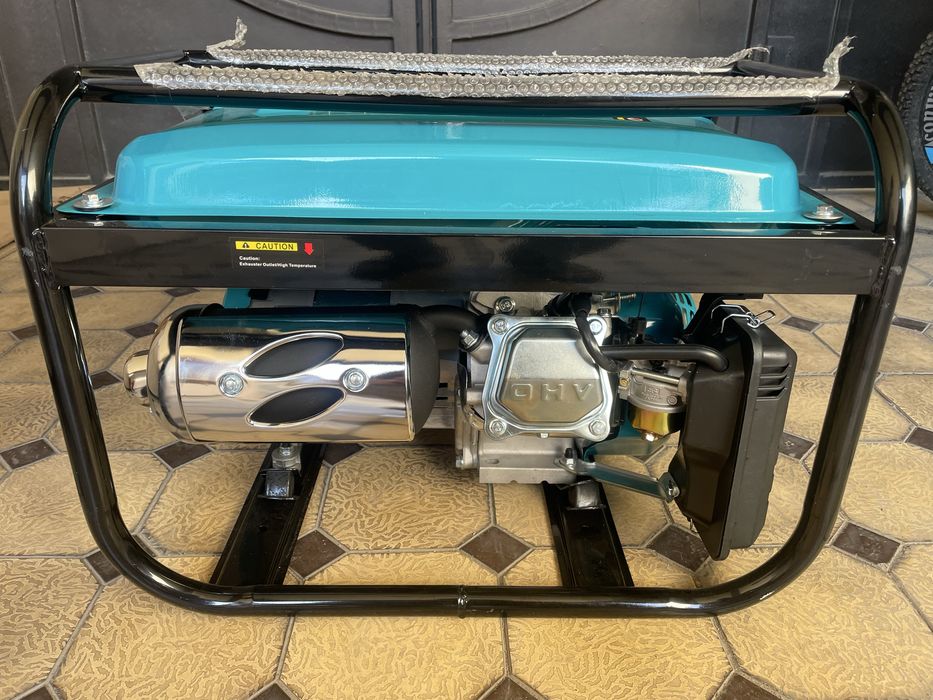 Продам бензиновый генератор HONDA EG5500 CXS