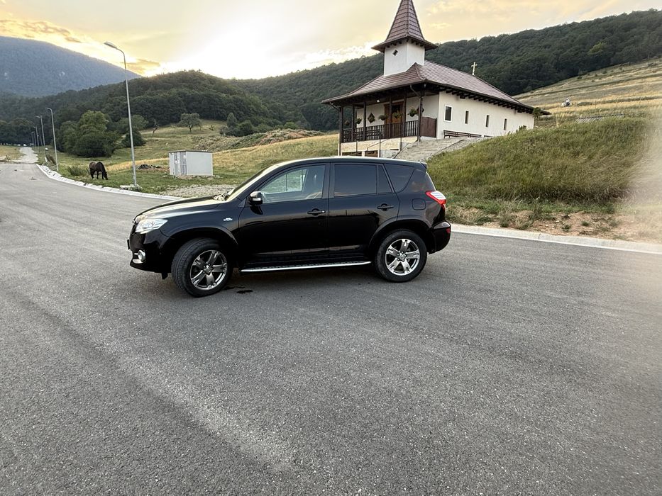 TOYOTA RAV4 2010 — imagine 3