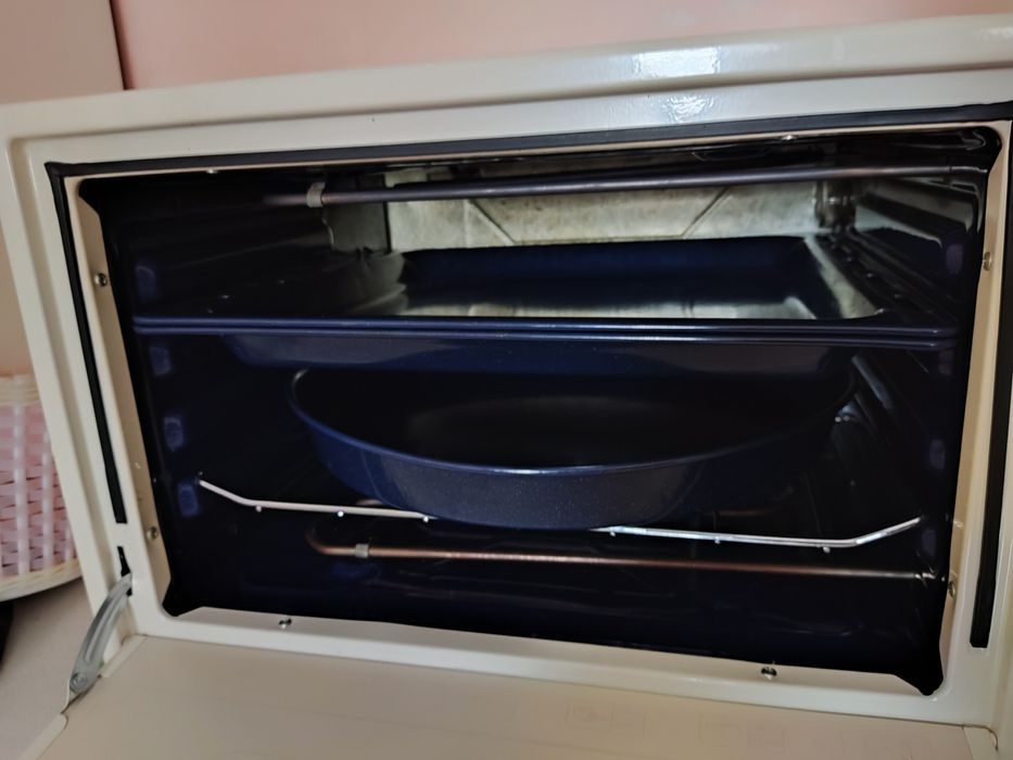 Настольная электропечь Artel